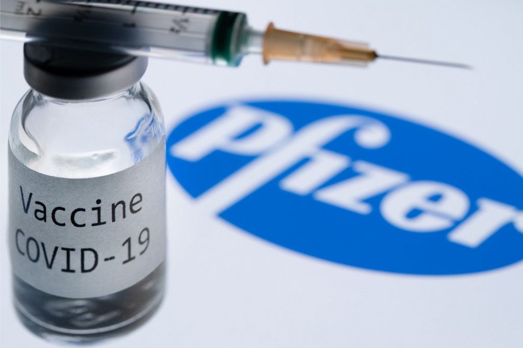 EN DIRECT - Vaccin : BioNTech/Pfizer promettent jusqu'à 75 millions de doses supplémentaires à l'UE