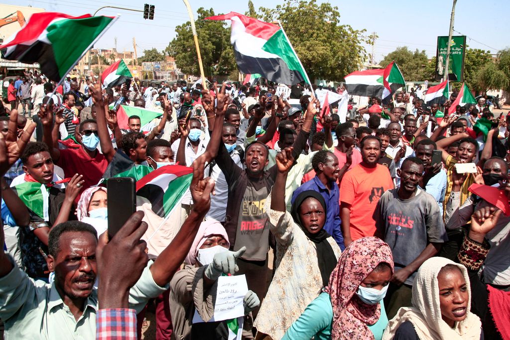 Soudan : des dirigeants arrêtés à leur domicile par des militaires dans un 