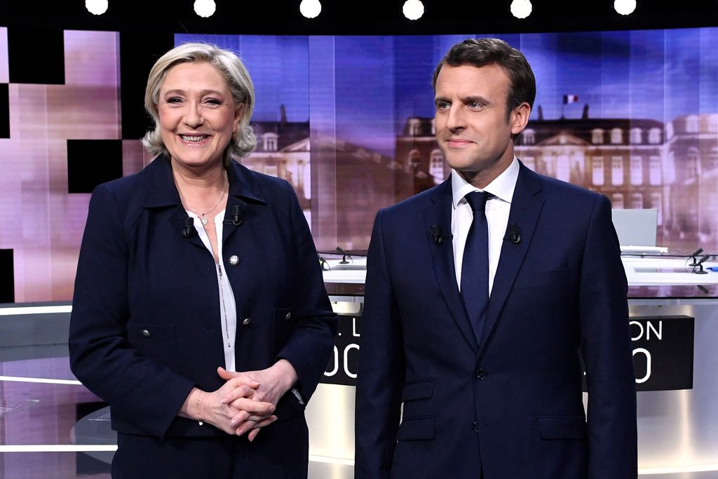 Présidentielles 2022 : Macron et Le Pen en tête, Bertrand en perte de vitesse face à l'hypothèse Zemmour, selon notre sondage