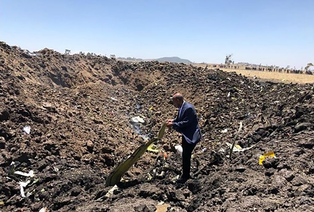 EN DIRECT - Crash d'un avion de l'Ethiopian Airlines : un témoin affirme que de la fumée s'échappait de l'arrière de l'appareil