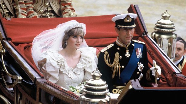 VIDÉO -Diana : Camilla, l'invitée surprise qu'elle ne s'attendait pas à voir à son mariage