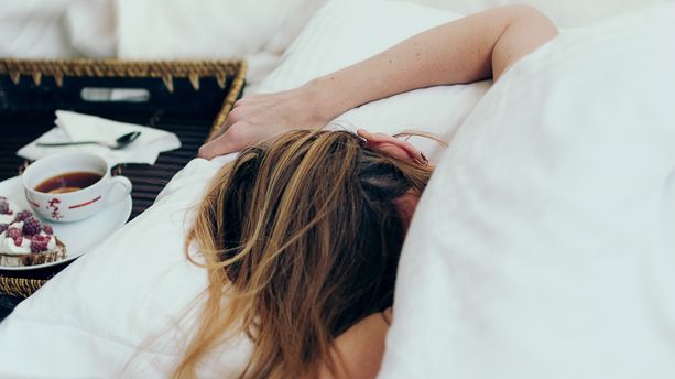 De la mélatonine pour mieux dormir :  attention aux risques
