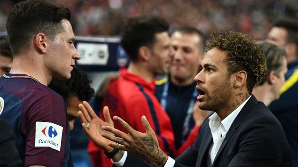 "T’es qui pour me parler ?" : le torchon brûle entre Neymar et plusieurs de ses coéquipiers du PSG
