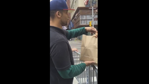 Après l’attaque de New-York, le beau geste d’un employé de Starbucks