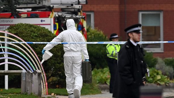 Explosion d'un taxi devant un hôpital de Liverpool : un "acte terroriste", selon la police 