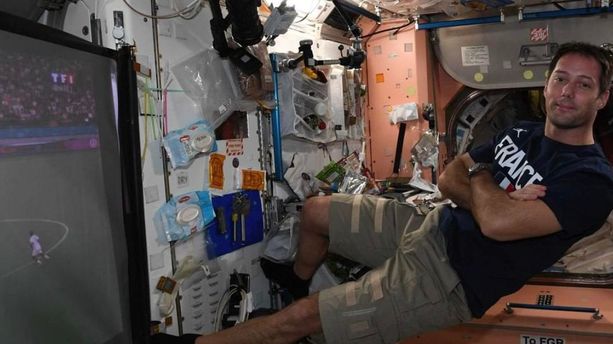 Ça y est ! Thomas Pesquet est de retour sur Terre après six mois de mission à bord de la Station Spatiale Internationale.