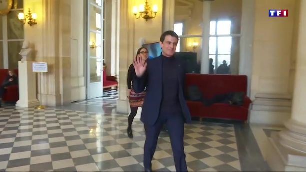 Présidentielle 2017 : Valls soutient Macron, Hamon esseulé à gauche