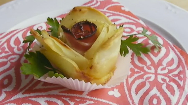 L’astuce cuisine : comment faire des roses de pommes de terre aux lardons ?