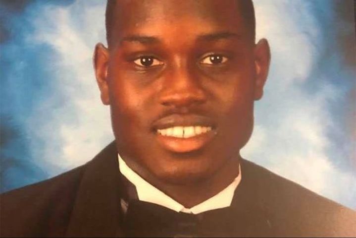 Etats-Unis : deux mois après les faits, une vidéo relance l'enquête sur le meurtre d'un jeune noir